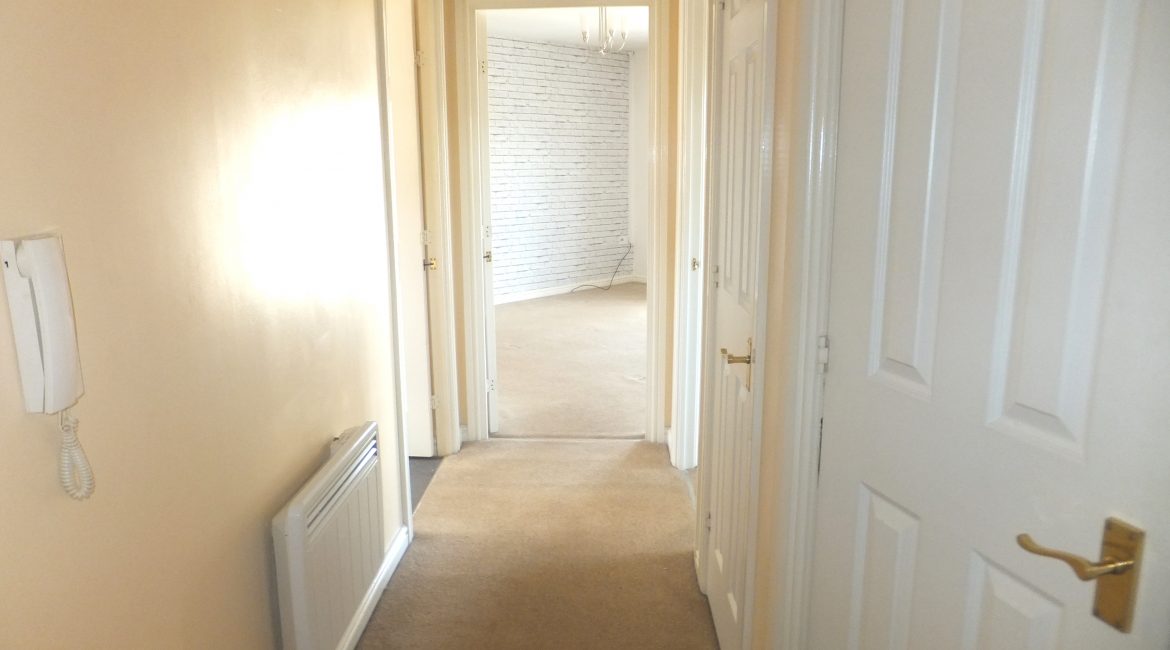 17 Black Rock Way – Hallway