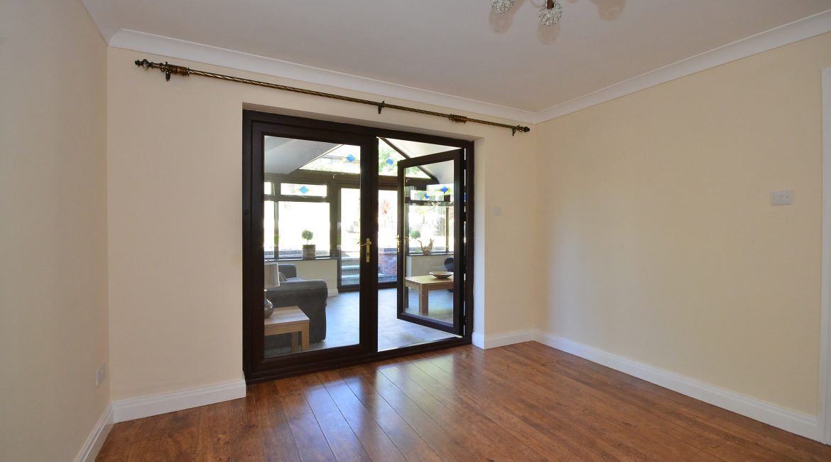 11 Kempton Road – Dining Room