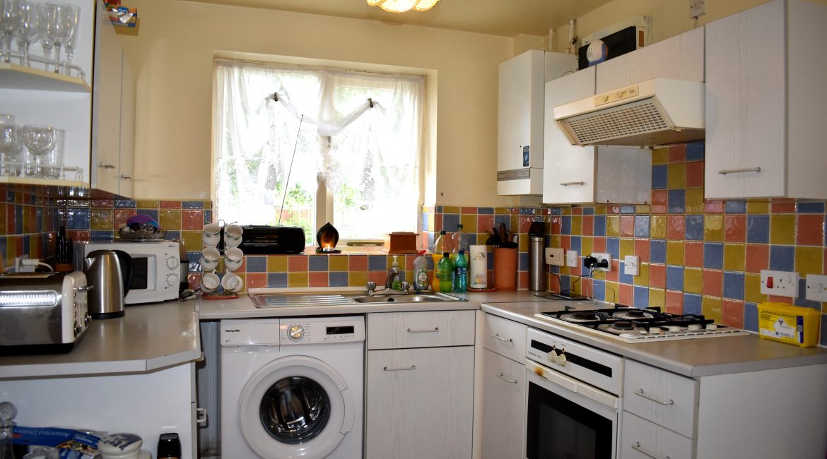 8 Lindleys Court – Kitchen