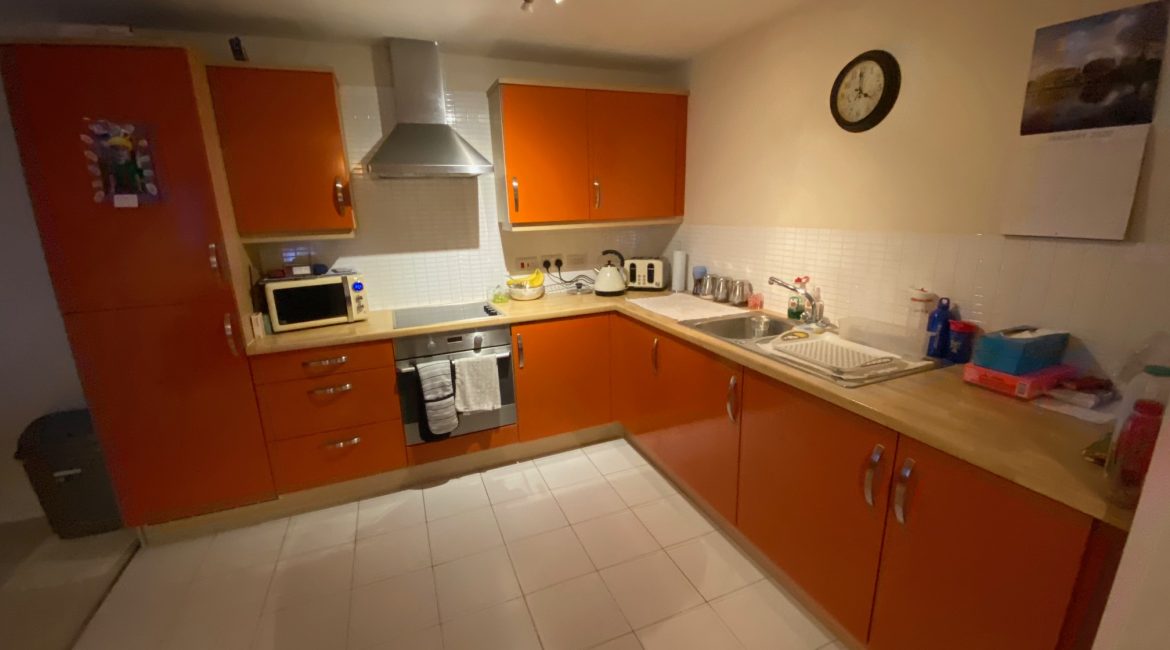 Kitchen Area (2)