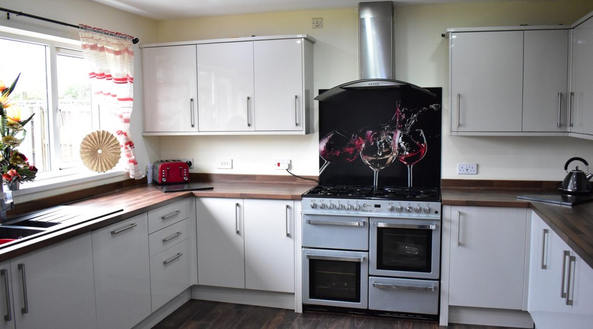 5 Juniper Close – Kitchen (5)