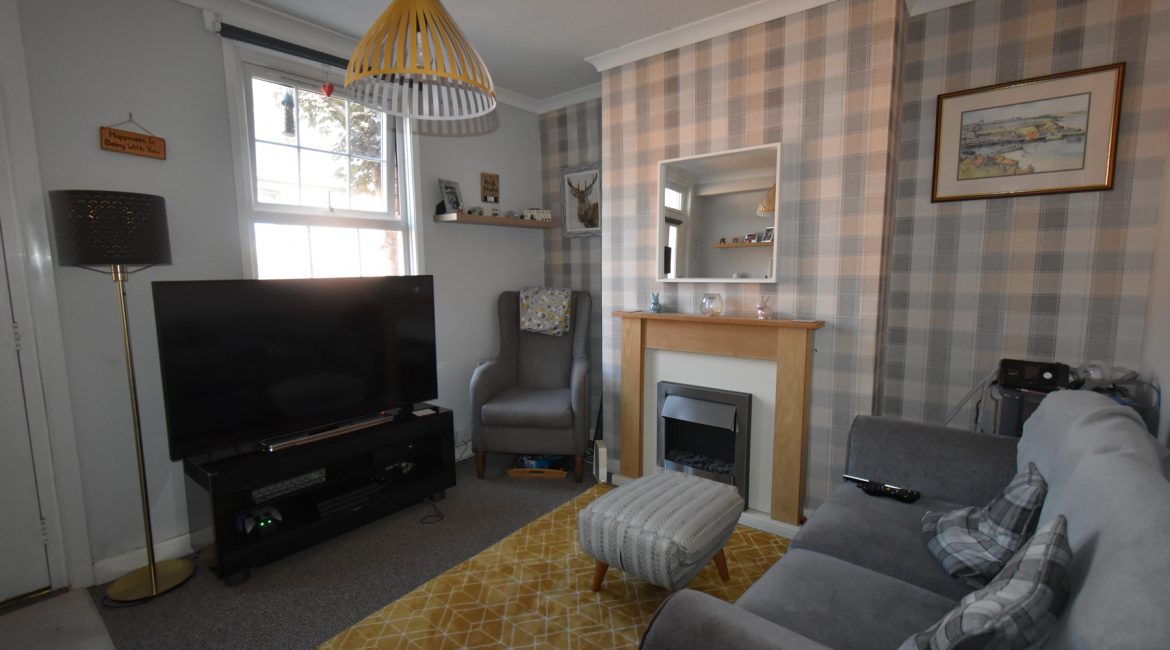 83 Stonehouse Terrace Lounge(2)
