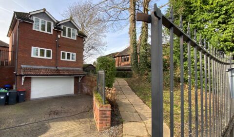 80e Sandy Lane, Hucknall