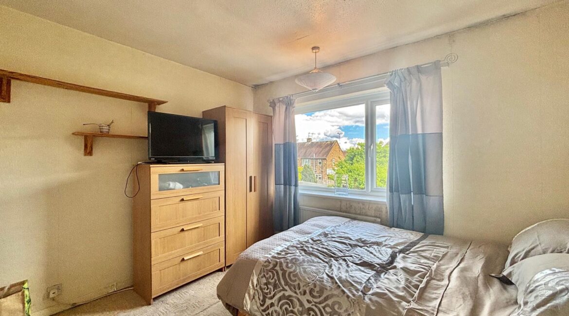 Bedroom Two (2)