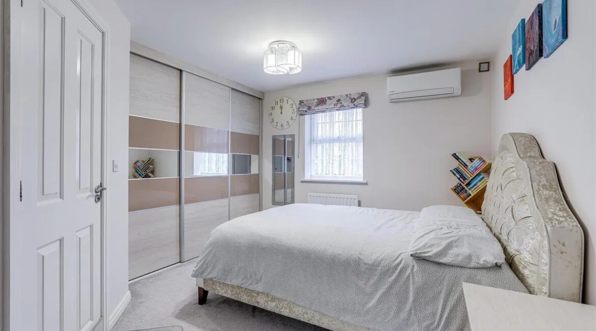 4a0352381bb610c3cd58a51e1990bfcfb4889f31