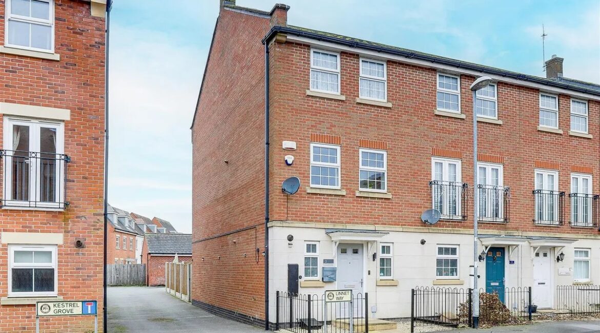 b79899b8d5e41753d7bd52b49f095fe06b323ecc