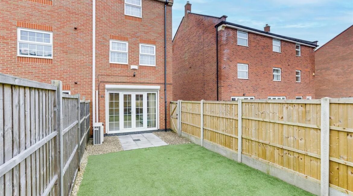 db98ab034f1d327adda2acc2f1961706815cc10d