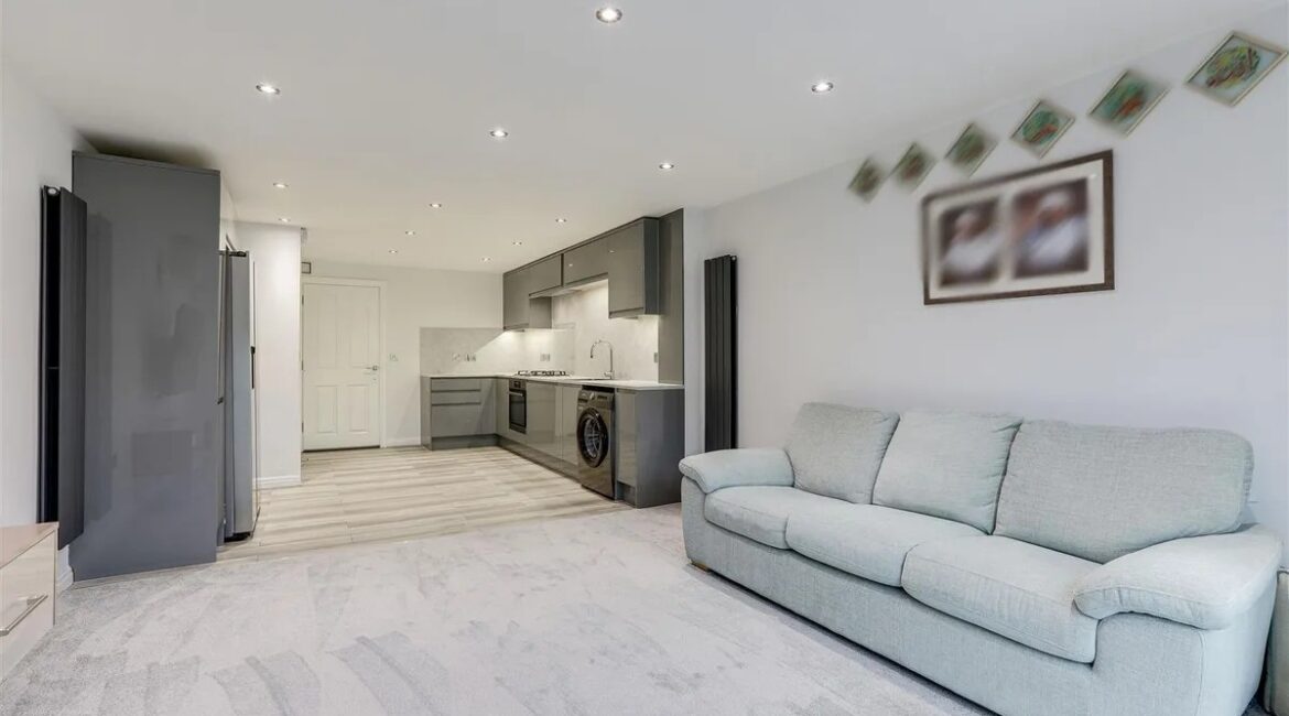 f51aa38b963e8e1fcf031f0189bd40c1c4509bfc