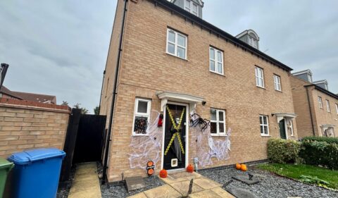 3 Reef Close